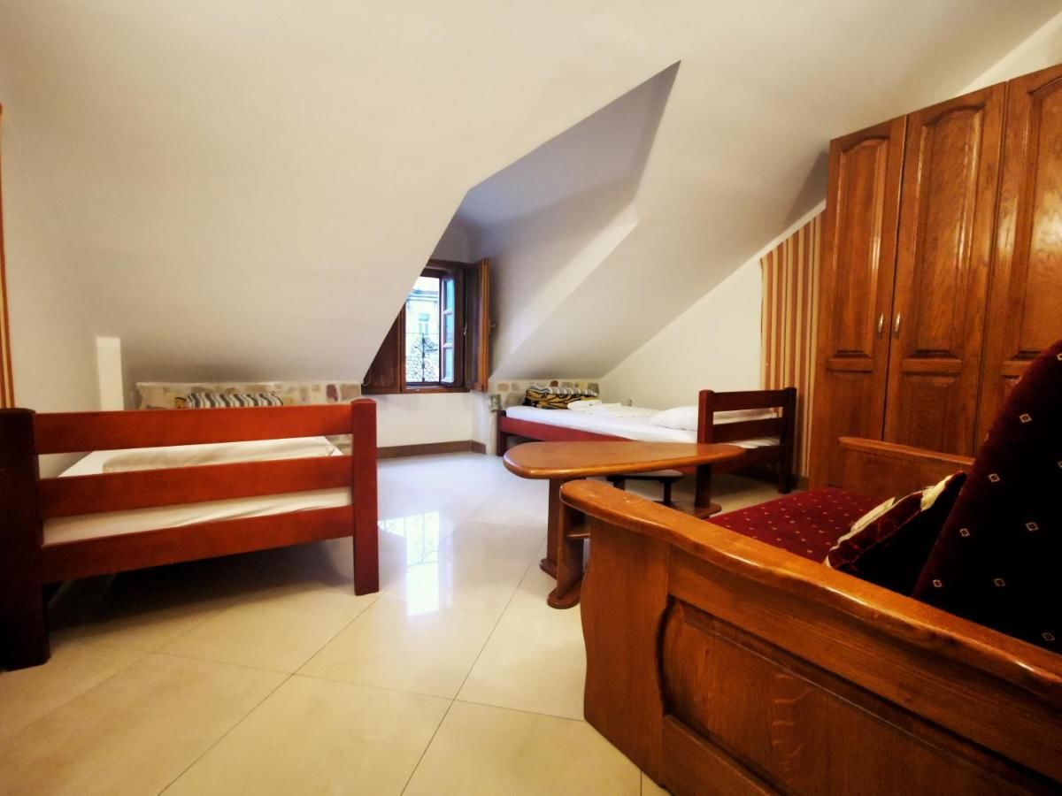 Хостелы Old Town Homestel Котор-17