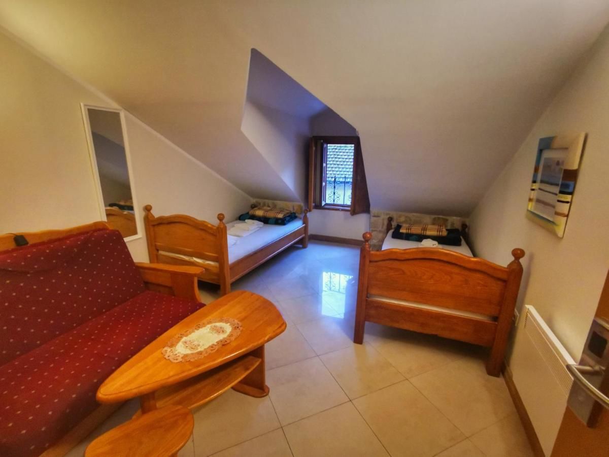 Хостелы Old Town Homestel Котор-5