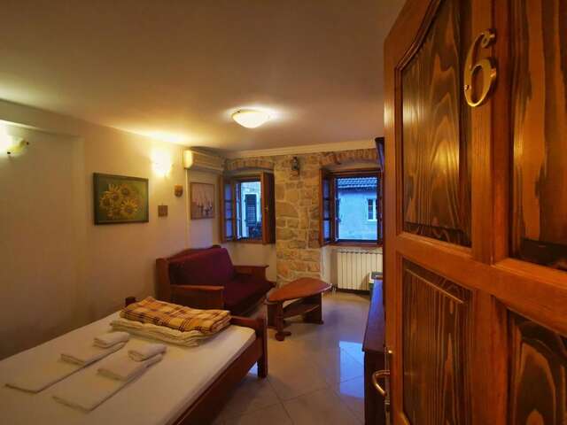 Хостелы Old Town Homestel Котор-7